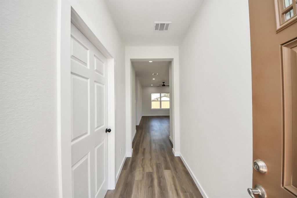 431 Cartersville Street, Houston, Texas image 3