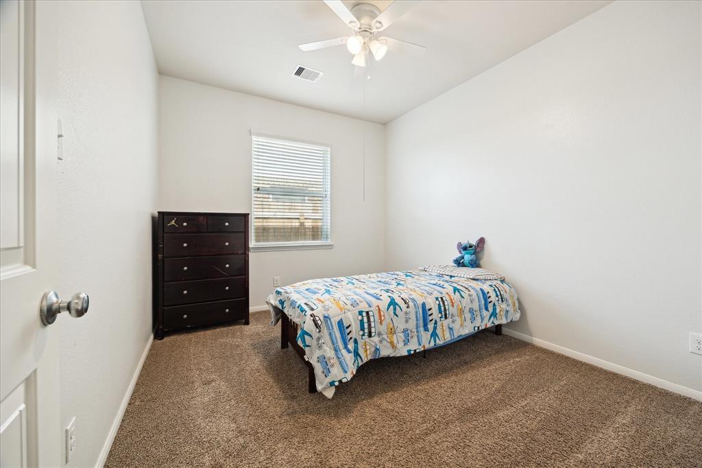 369 Lake Line Drive, Alvin, Texas image 15