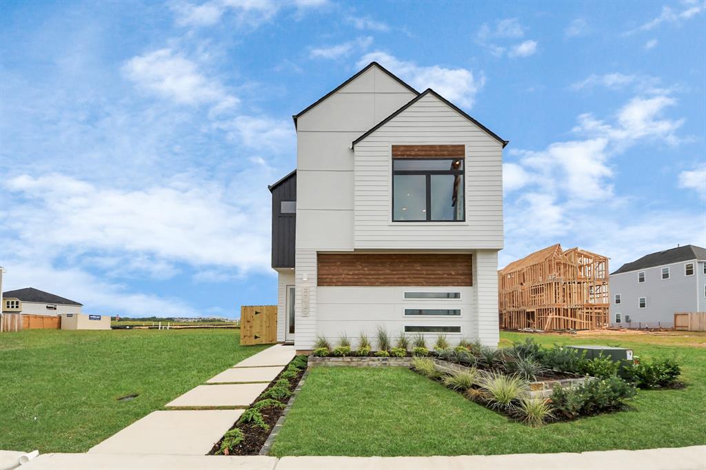 2205 Diagonal Lane