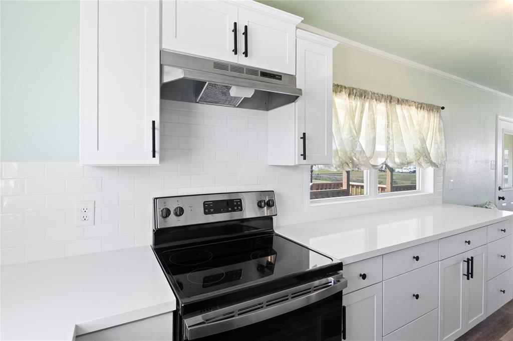 4020 4th Street, Galveston, Texas image 12