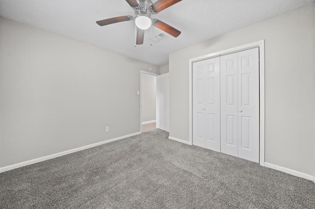 208 Timber Lane, Baytown, Texas image 19