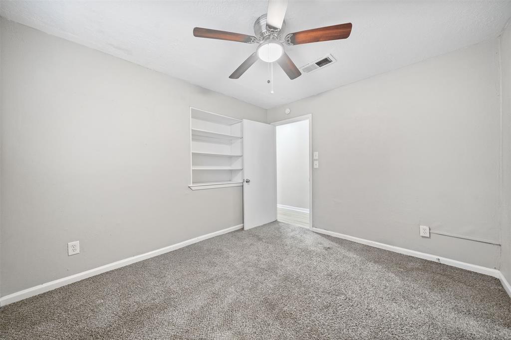 208 Timber Lane, Baytown, Texas image 23