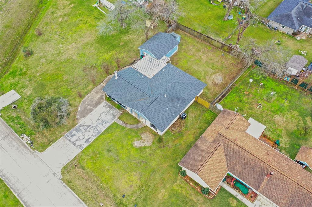 208 Timber Lane, Baytown, Texas image 38
