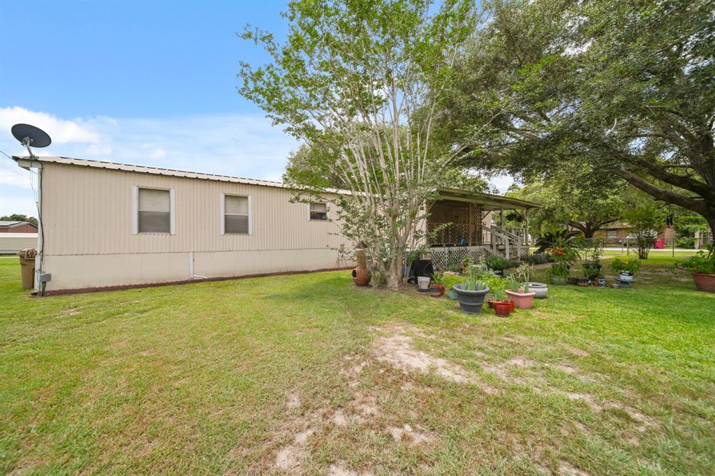 19 Avenue K, Markham, Texas image 7