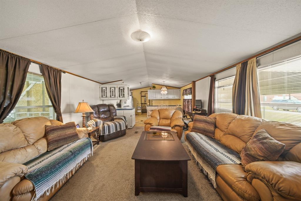 19 Avenue K, Markham, Texas image 14
