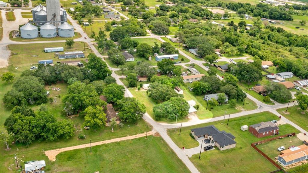 19 Avenue K, Markham, Texas image 22