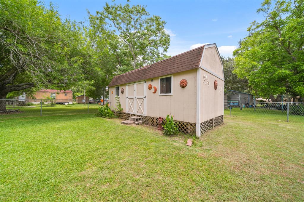 19 Avenue K, Markham, Texas image 10