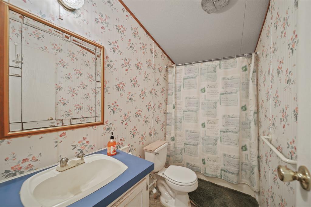19 Avenue K, Markham, Texas image 20