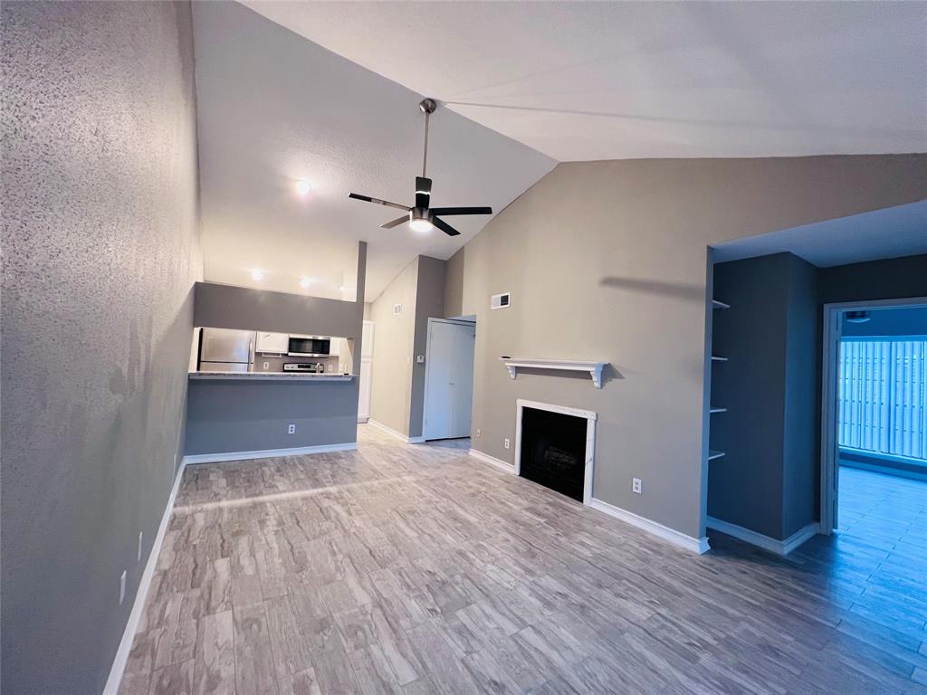 2121 El Paseo Street 2204