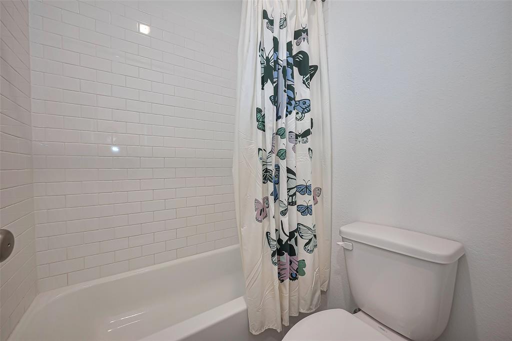 11251 Buchanan Coves Lane, Cypress, Texas image 31