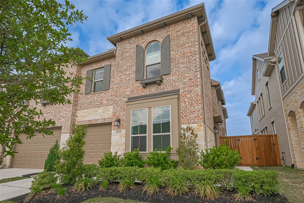 11251 Buchanan Coves Lane, Cypress, Texas image 2
