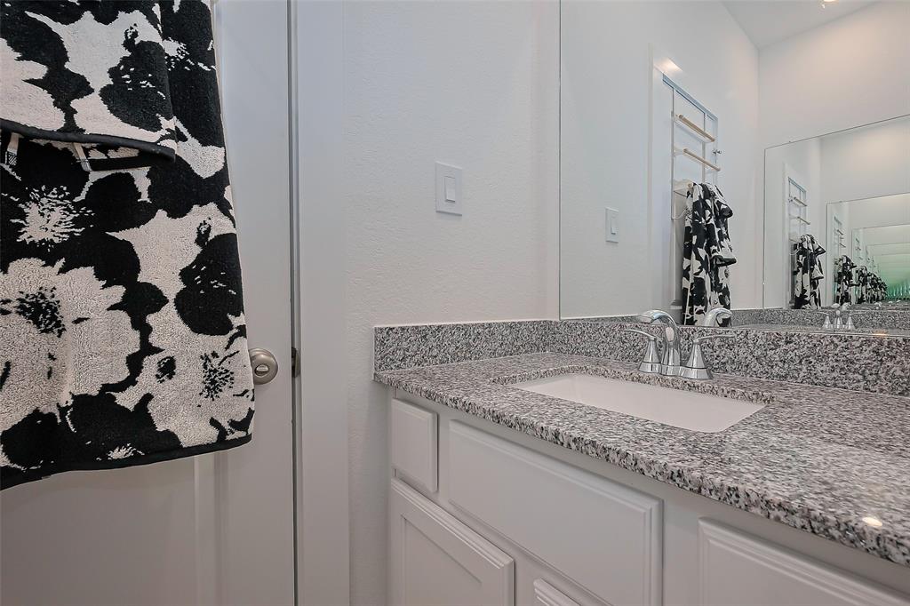 11251 Buchanan Coves Lane, Cypress, Texas image 30