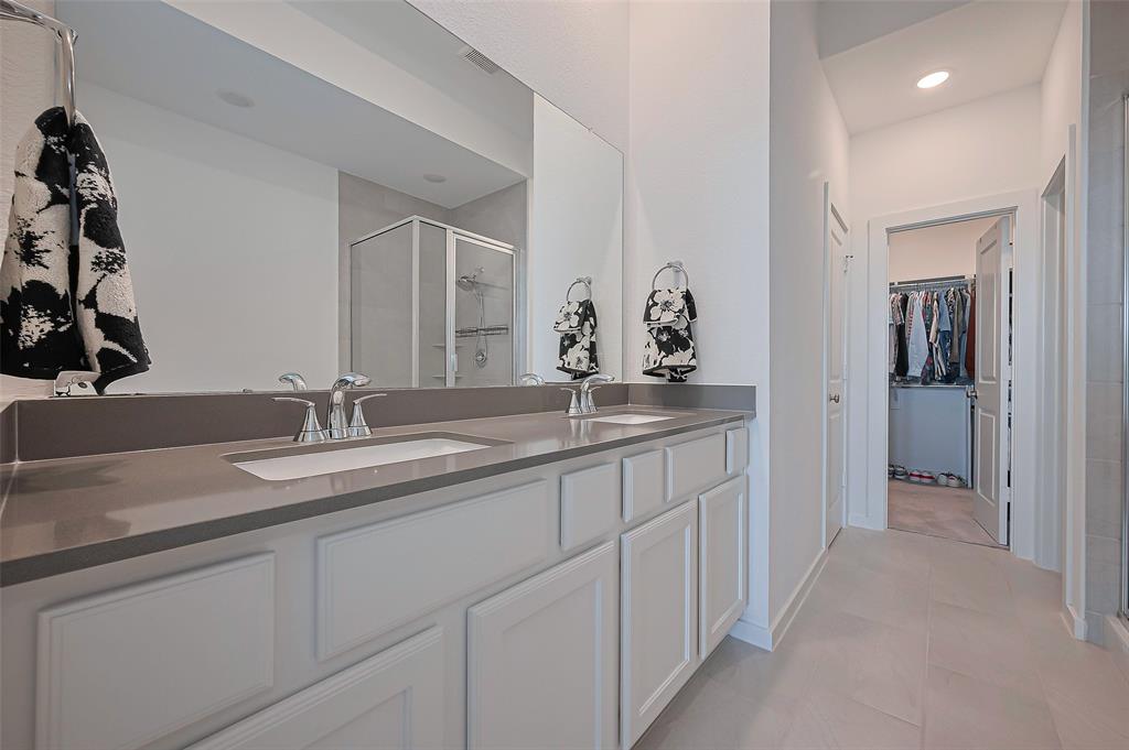 11251 Buchanan Coves Lane, Cypress, Texas image 40