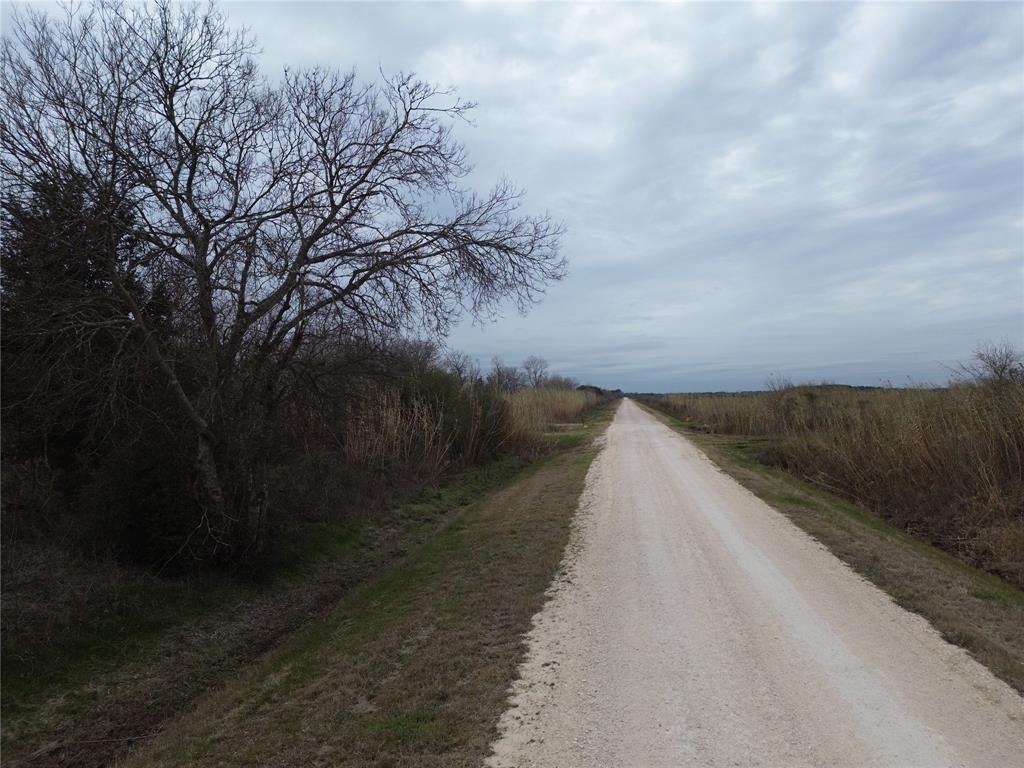 00 Heller Road, Anahuac, Texas image 4