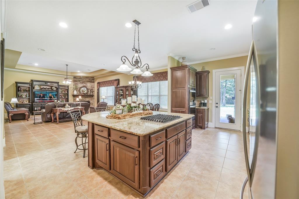 11964 White Oak Run, Conroe, Texas image 18