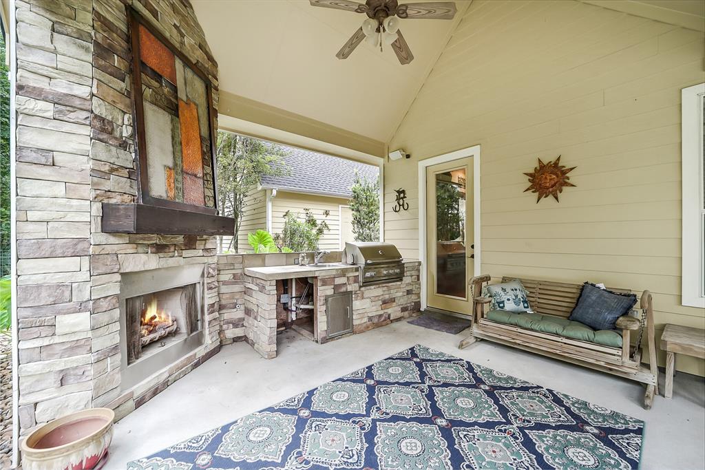 11964 White Oak Run, Conroe, Texas image 7