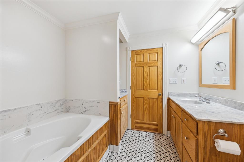 13016 W Burton Street, Burton, Texas image 13