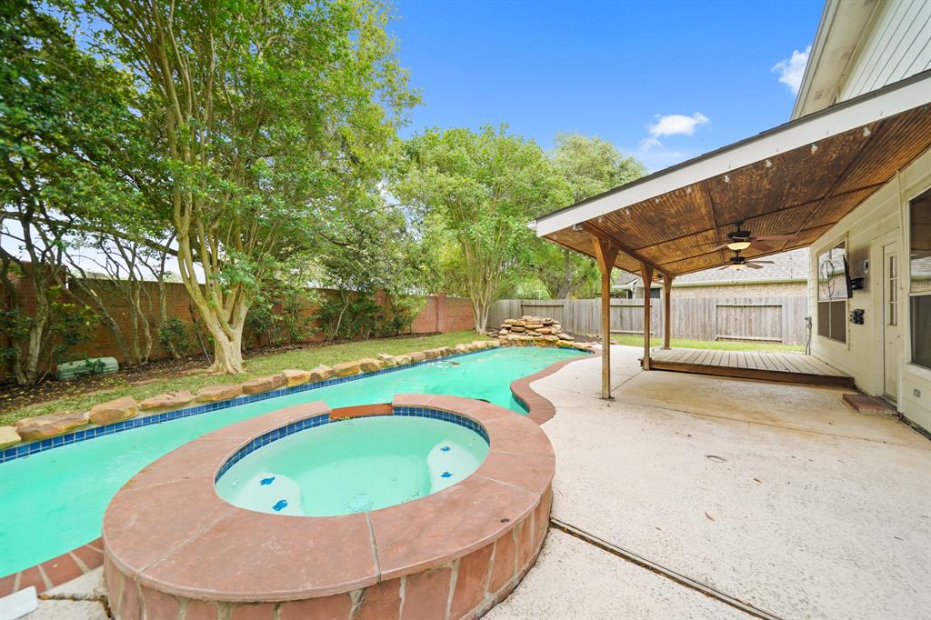 718 Presley Way, Houston, Texas image 1