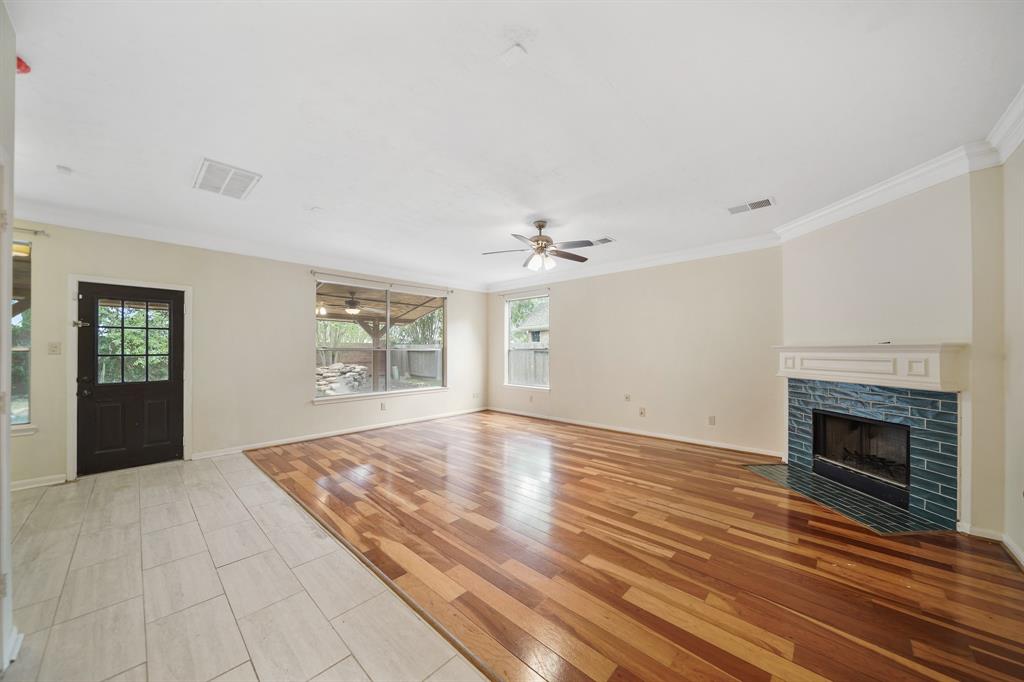 718 Presley Way, Houston, Texas image 9