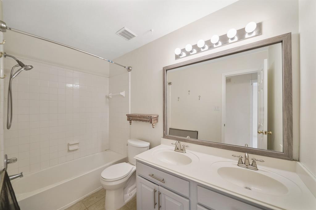 718 Presley Way, Houston, Texas image 27