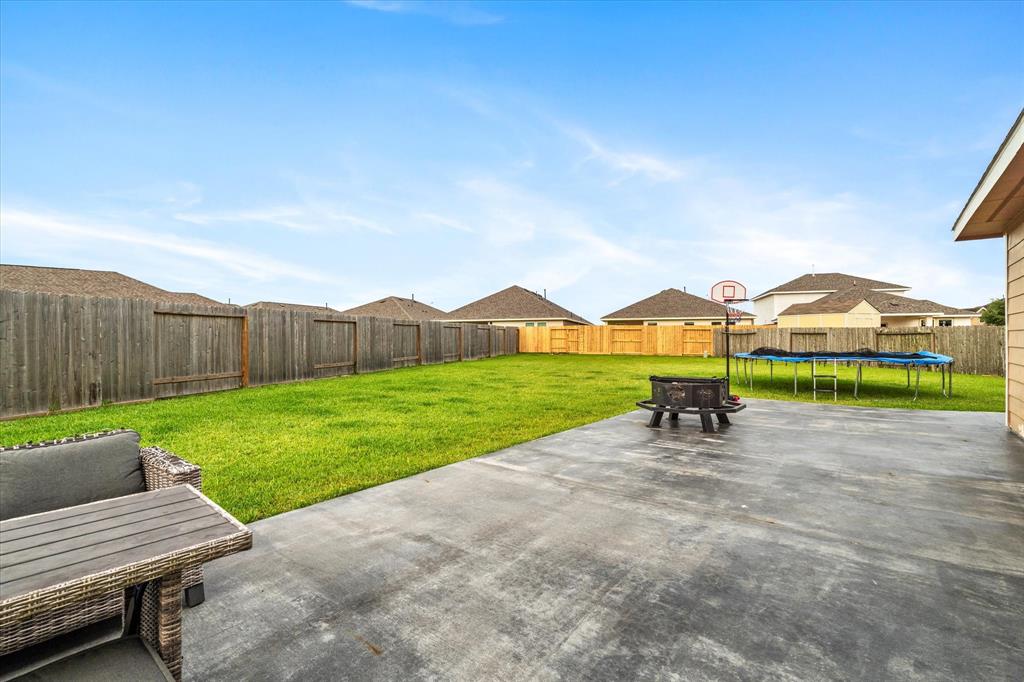 8338 Egret Bay Circle, Baytown, Texas image 28