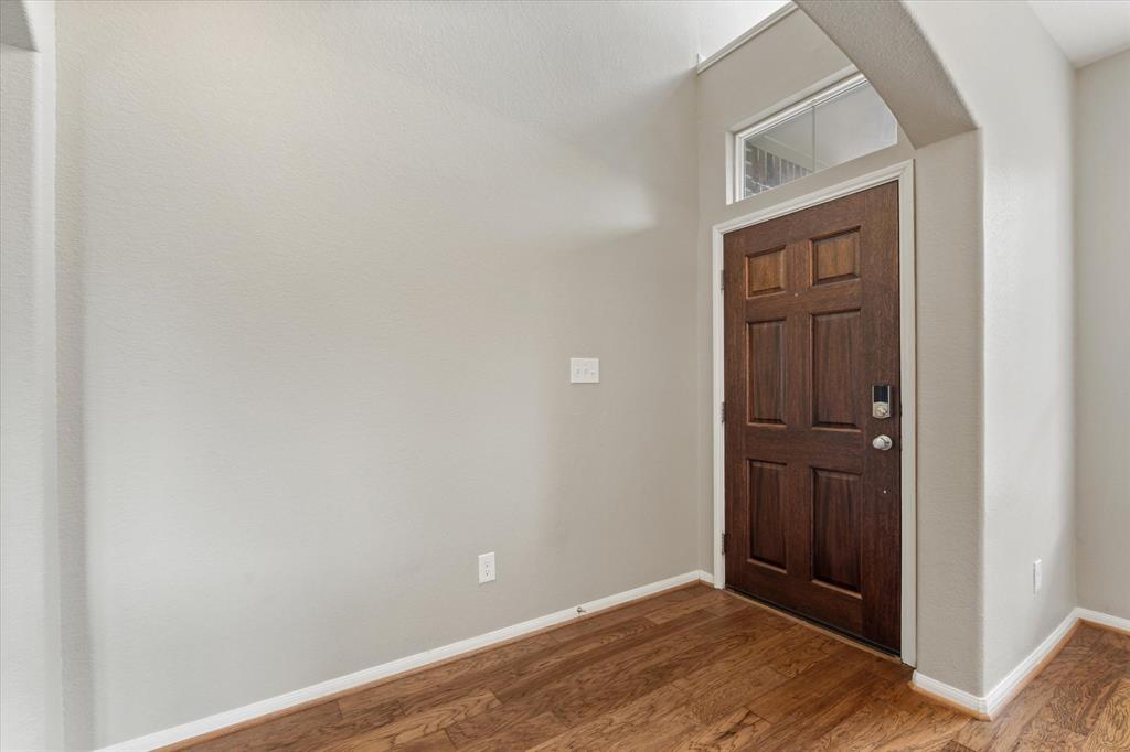8338 Egret Bay Circle, Baytown, Texas image 5