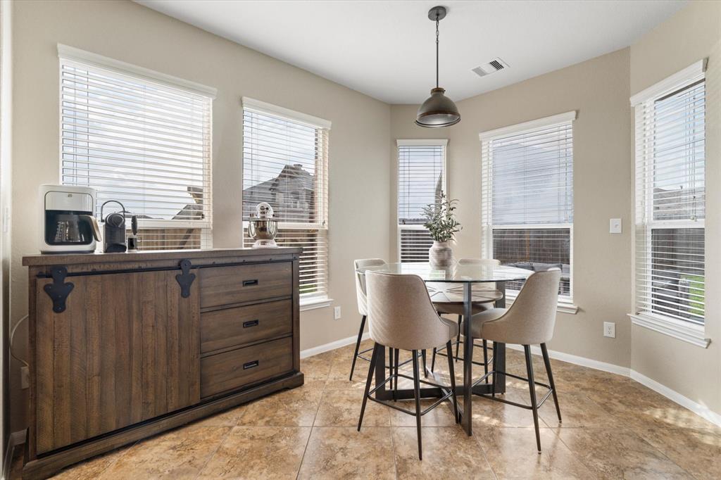 8338 Egret Bay Circle, Baytown, Texas image 11