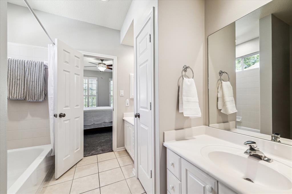 54 E Beckonvale Circle, The Woodlands, New Mexico image 34