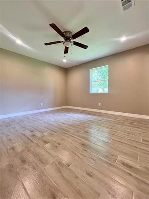 1040 Pine Cove Street, Vidor, Texas image 8