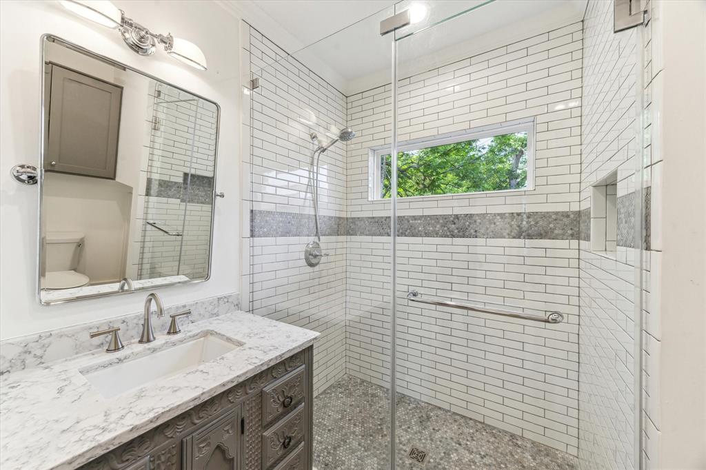 507 W 12th Street, Houston, Texas image 6