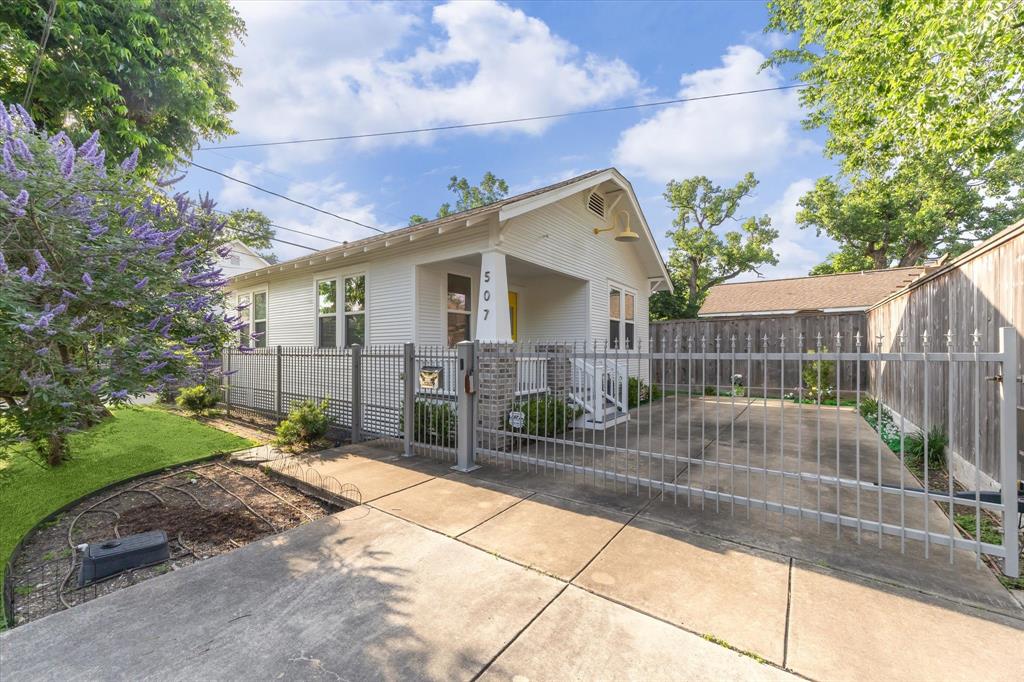 507 W 12th Street, Houston, Texas image 2