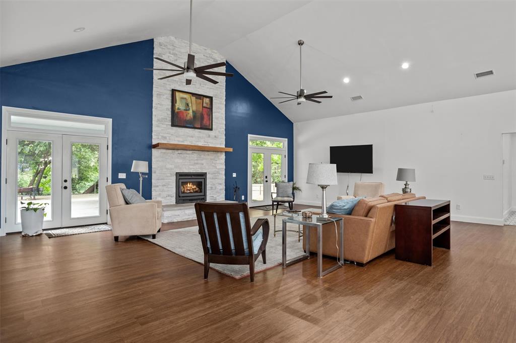 207 W Neyland Street, Colmesneil, Texas image 3