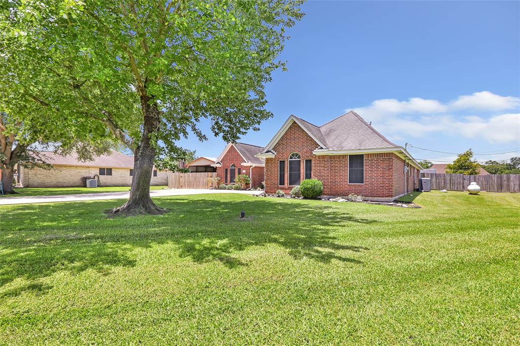 5810 Dixie Lane