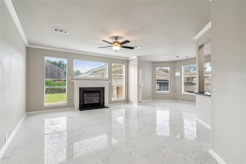 6242 Clear Canyon Drive, Katy, Texas image 5