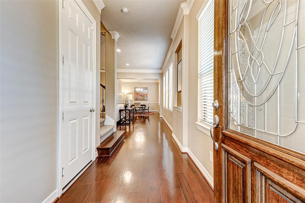 2902 Royal Oaks Grove, Houston, Texas image 3