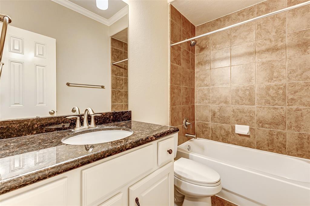 2902 Royal Oaks Grove, Houston, Texas image 32