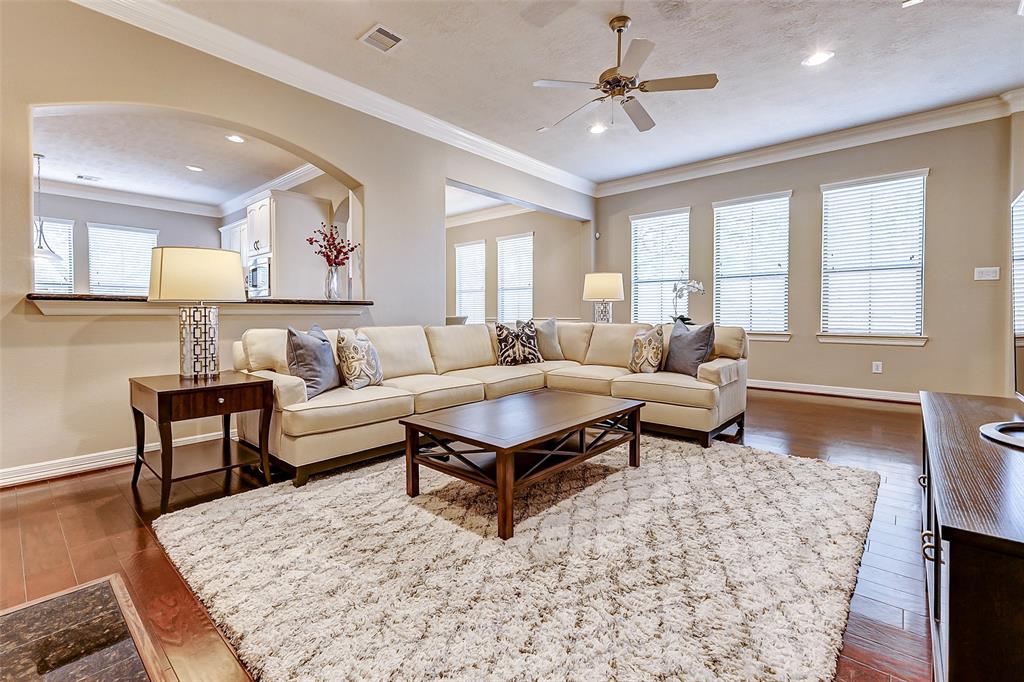 2902 Royal Oaks Grove, Houston, Texas image 7