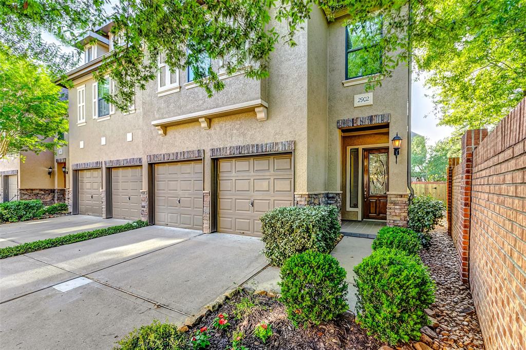 2902 Royal Oaks Grove, Houston, Texas image 2