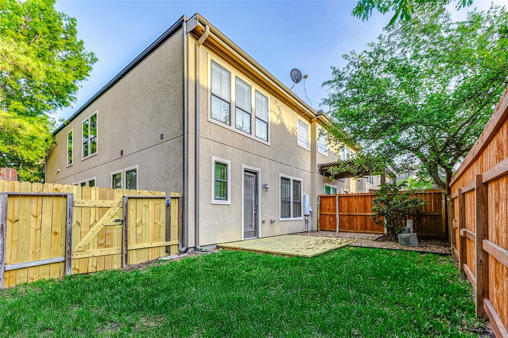 2902 Royal Oaks Grove, Houston, Texas image 36