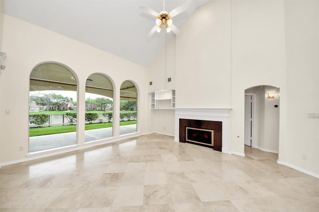 6511 Ashfield Place Court, Sugar Land, Texas image 10