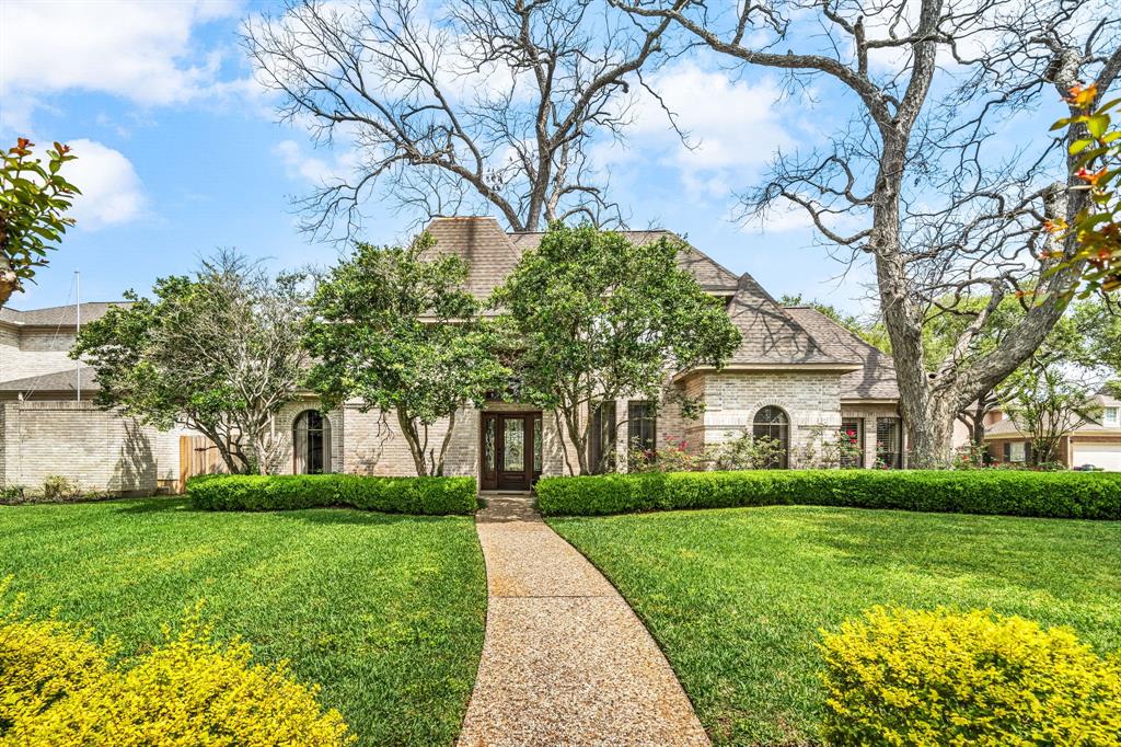 102 Blancroft Court, Sugar Land, Texas image 3