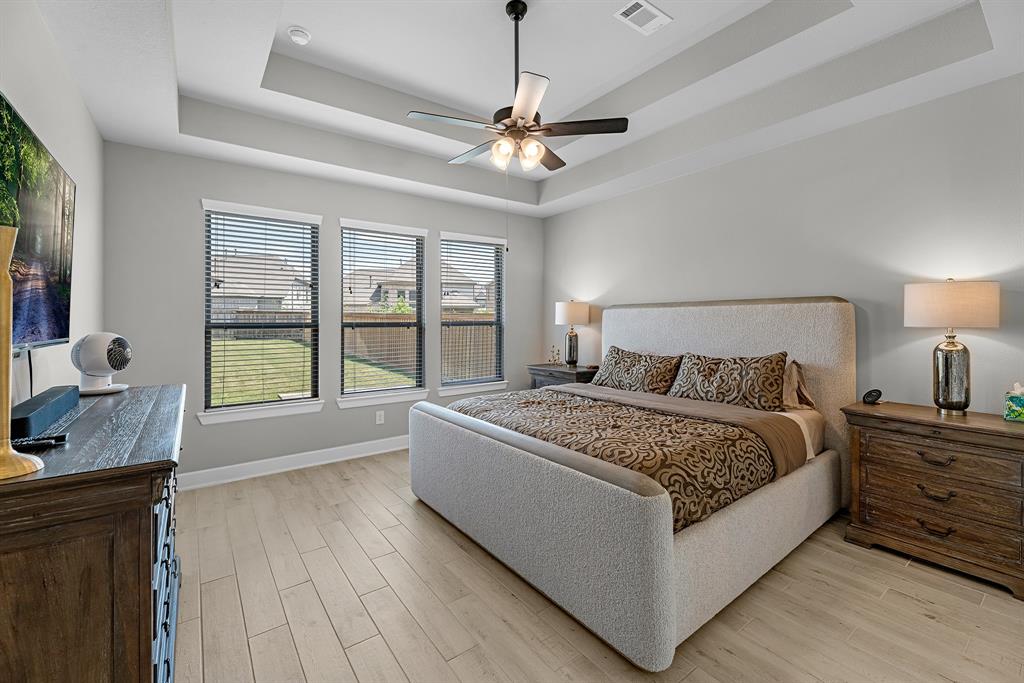 27111 Velencia Mist Court, Magnolia, Texas image 17