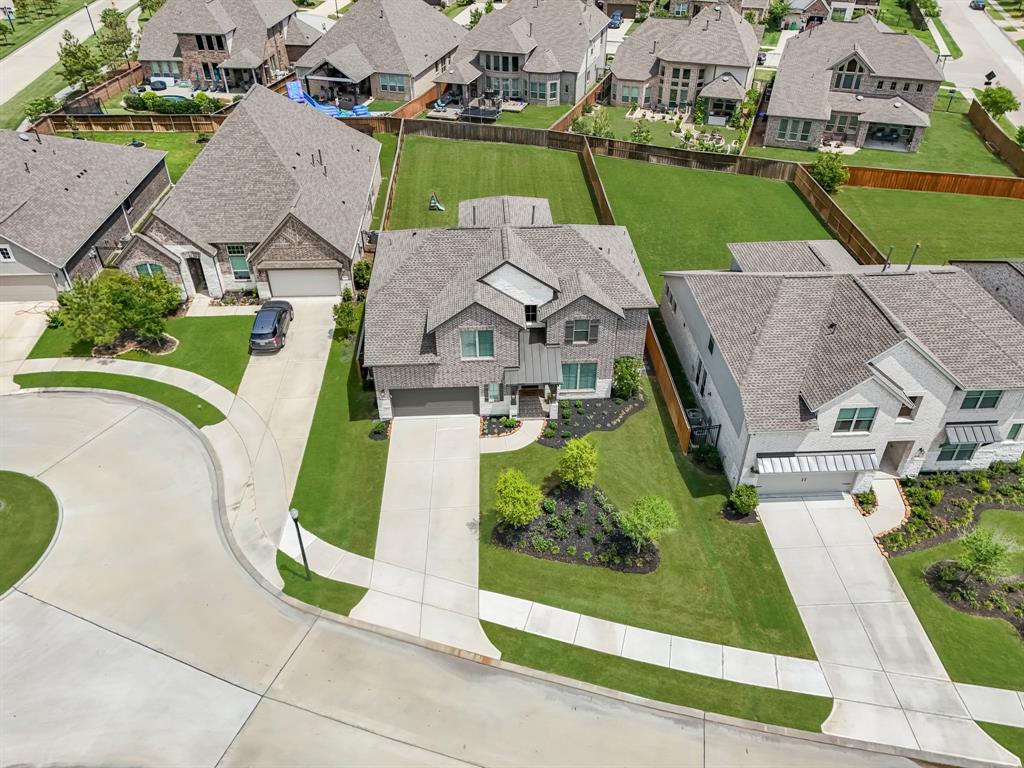 27111 Velencia Mist Court, Magnolia, Texas image 4