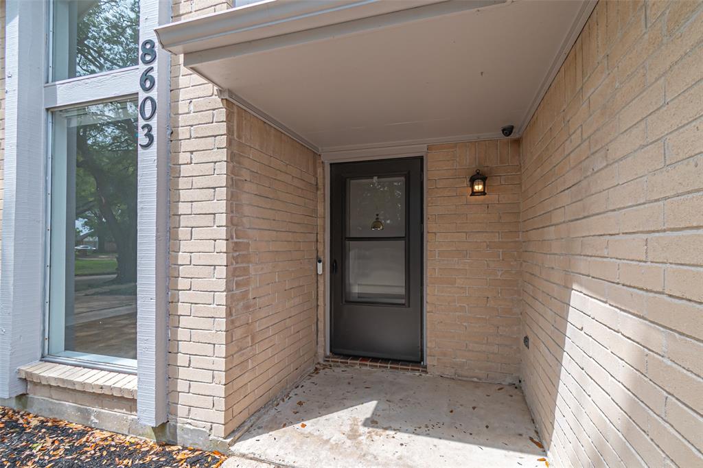 8603 Parkhill Forest Drive, Houston, Texas image 6