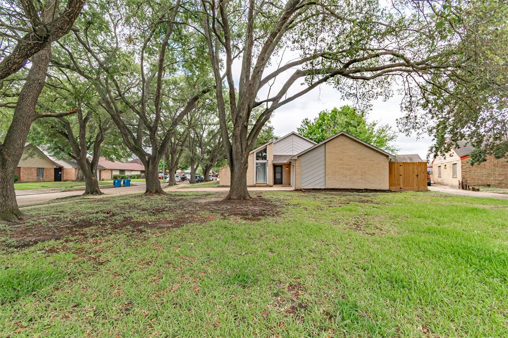 8603 Parkhill Forest Drive, Houston, Texas image 1
