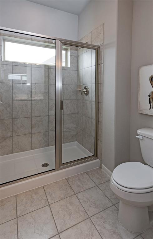 214 Emerald Thicket Lane, Humble, Texas image 32