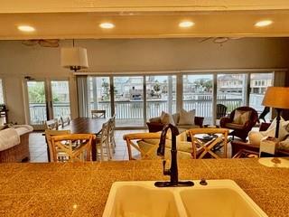 3514 Jolly Roger Circle, Galveston, Texas image 18