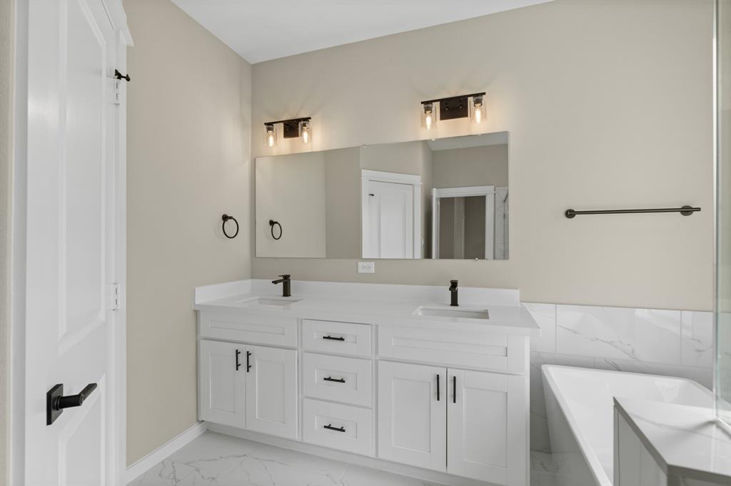 11303 Stonework Grove Lane, Houston, Texas image 32