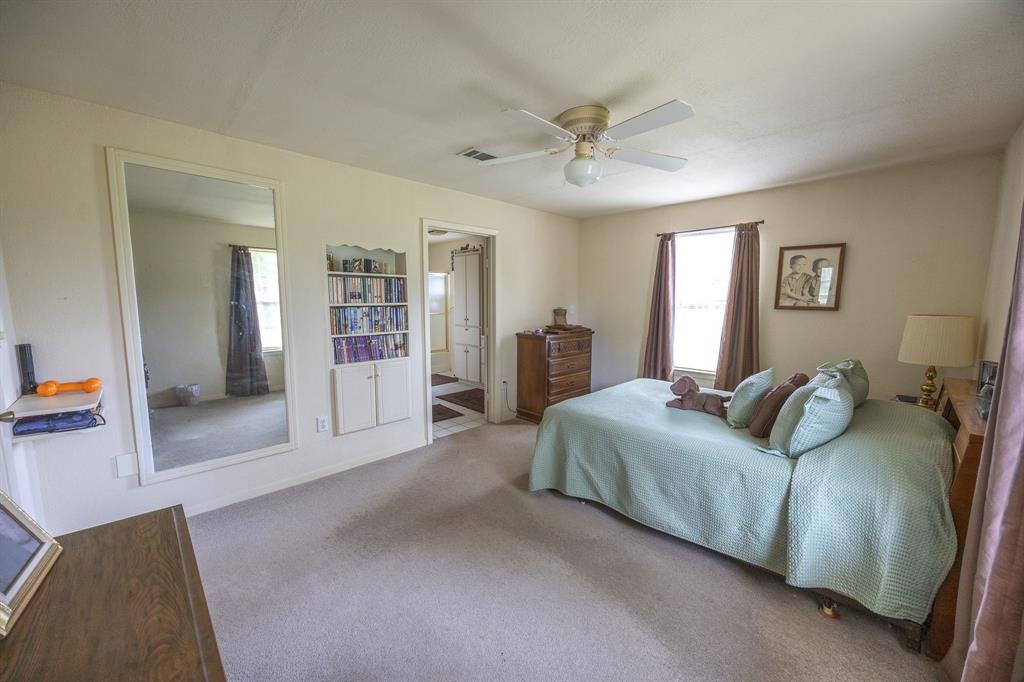 4988 Paso Fino Lane, Madisonville, Texas image 17