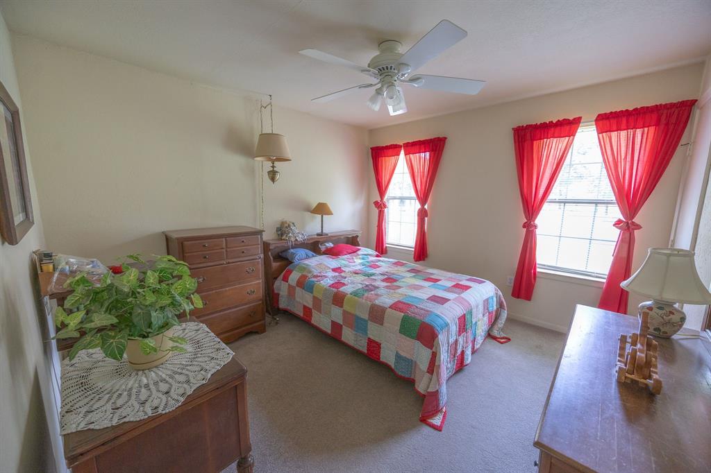 4988 Paso Fino Lane, Madisonville, Texas image 21